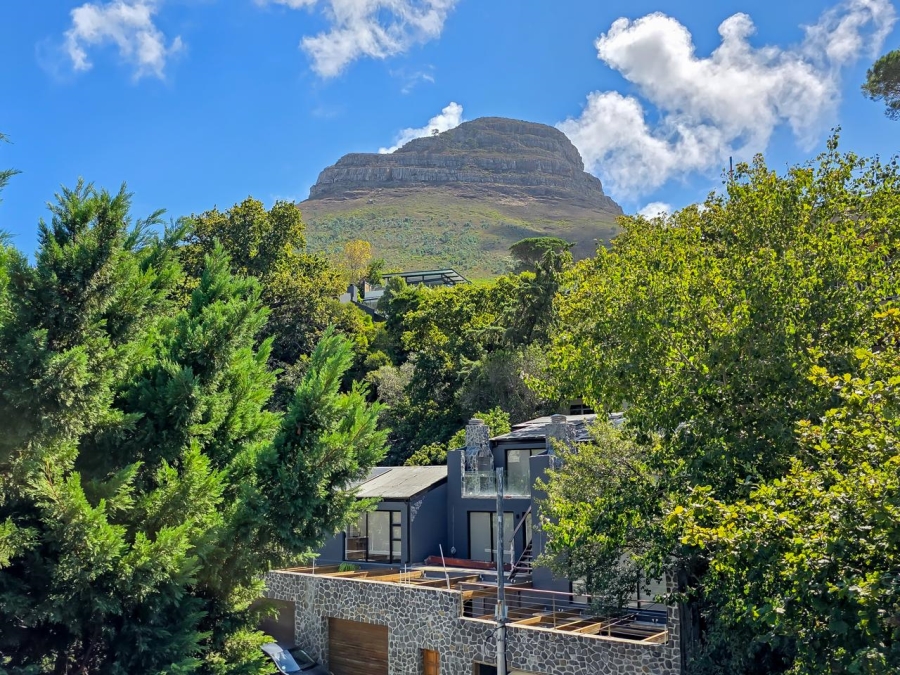 To Let 4 Bedroom Property for Rent in Higgovale Western Cape